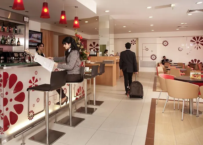 菲盖拉达福什宜必思酒店 菲盖拉-达福什