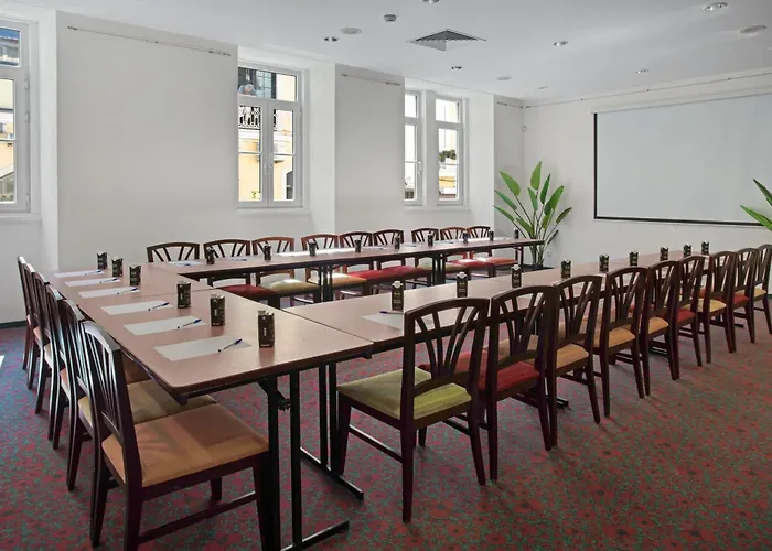 菲盖拉达福什宜必思酒店 酒店 3*