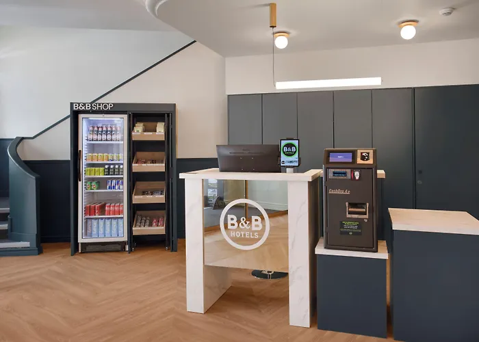 菲盖拉达福什宜必思酒店