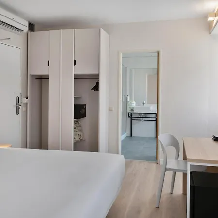 إيبيس فيجويرا دا فوز 3*
