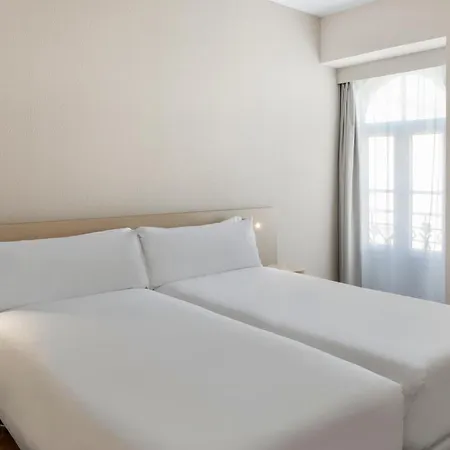 Отель B&B Hotel Figueira Da Foz Фигейра-да-Фош