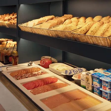 إيبيس فيجويرا دا فوز 3*