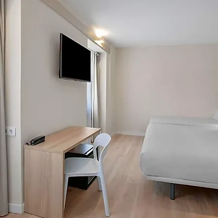 B&B Hotel Figueira Da Foz Hotel 3*