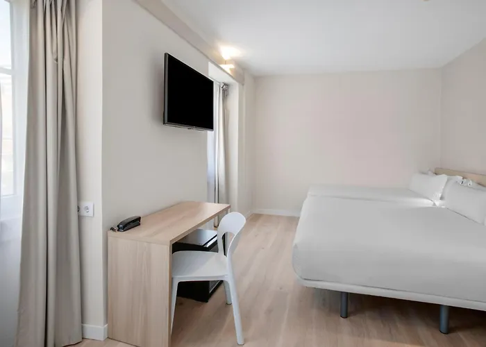 Отель B&B Hotel Figueira Da Foz