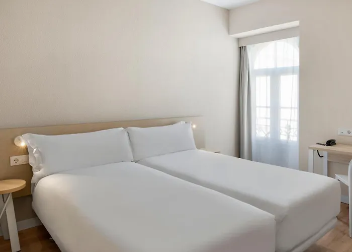 Отель B&B Hotel Figueira Da Foz Фигейра-да-Фош